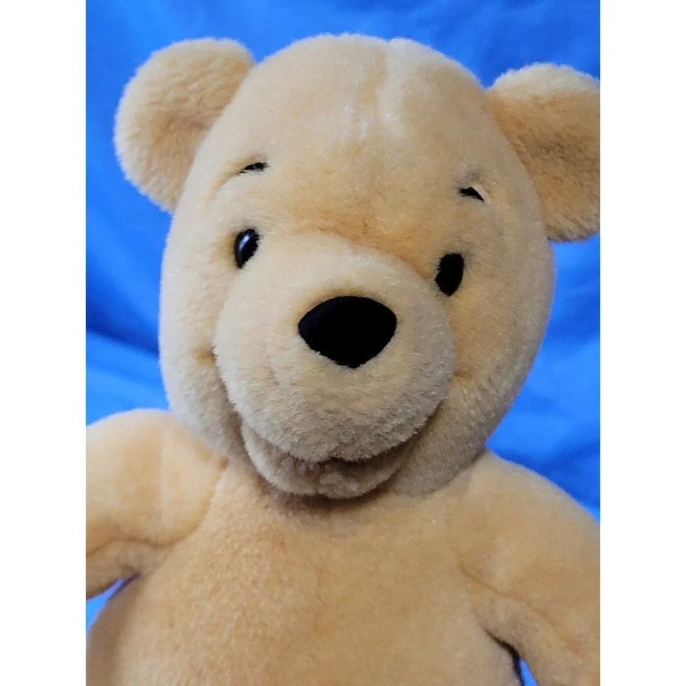 Winnie The Pooh Walt Disney World 9 In Plush Sitting - Picture 6 of 10